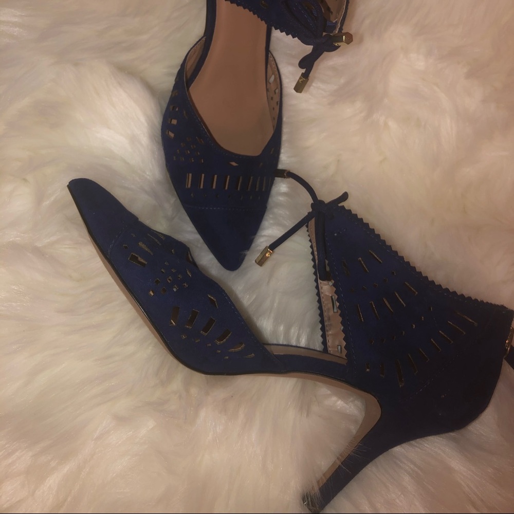 Metaphor heels